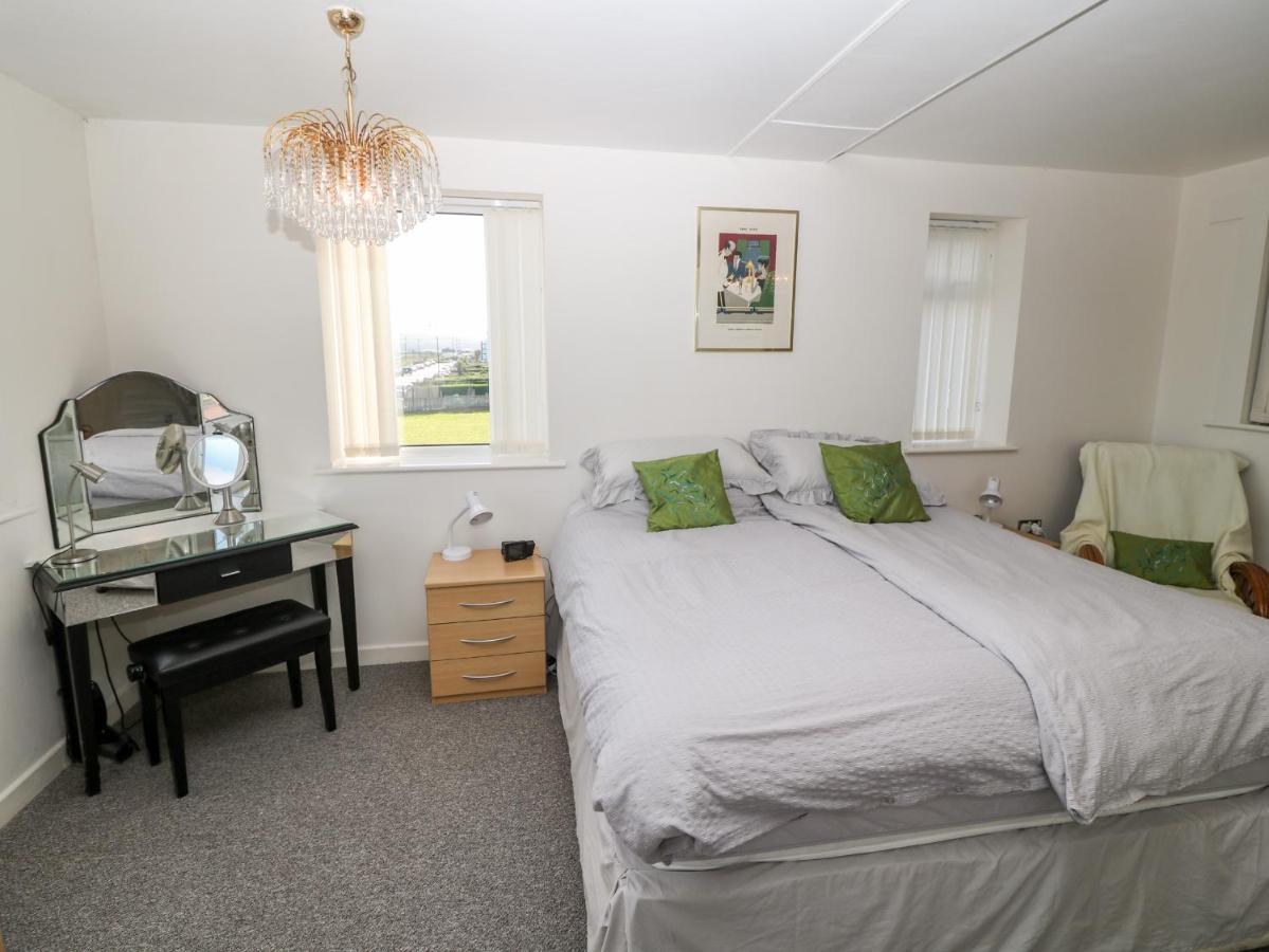 Sea View Apartment Pwllheli Eksteriør billede