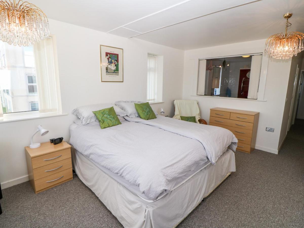 Sea View Apartment Pwllheli Eksteriør billede